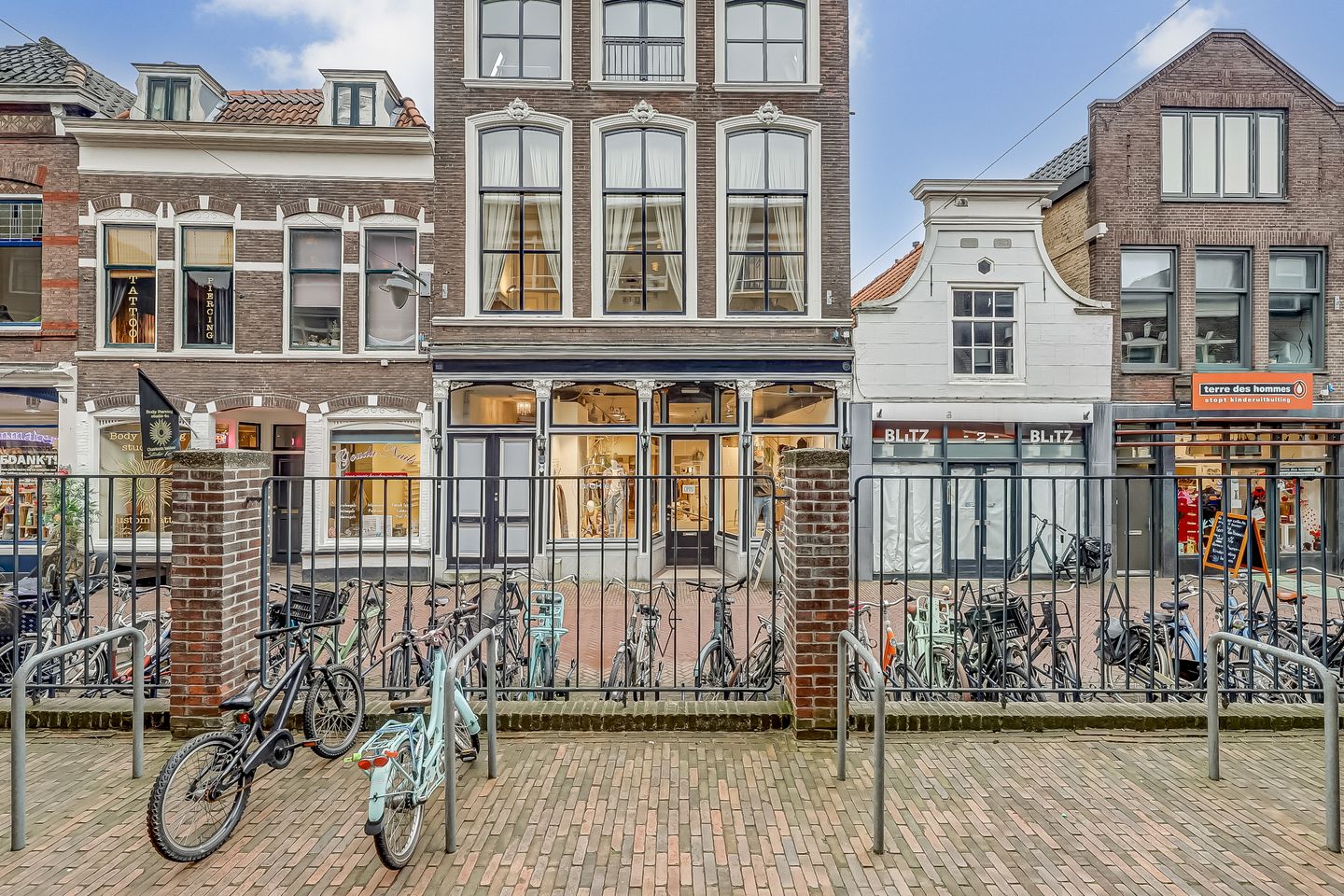 View photo 2 of Lange Groenendaal 49
