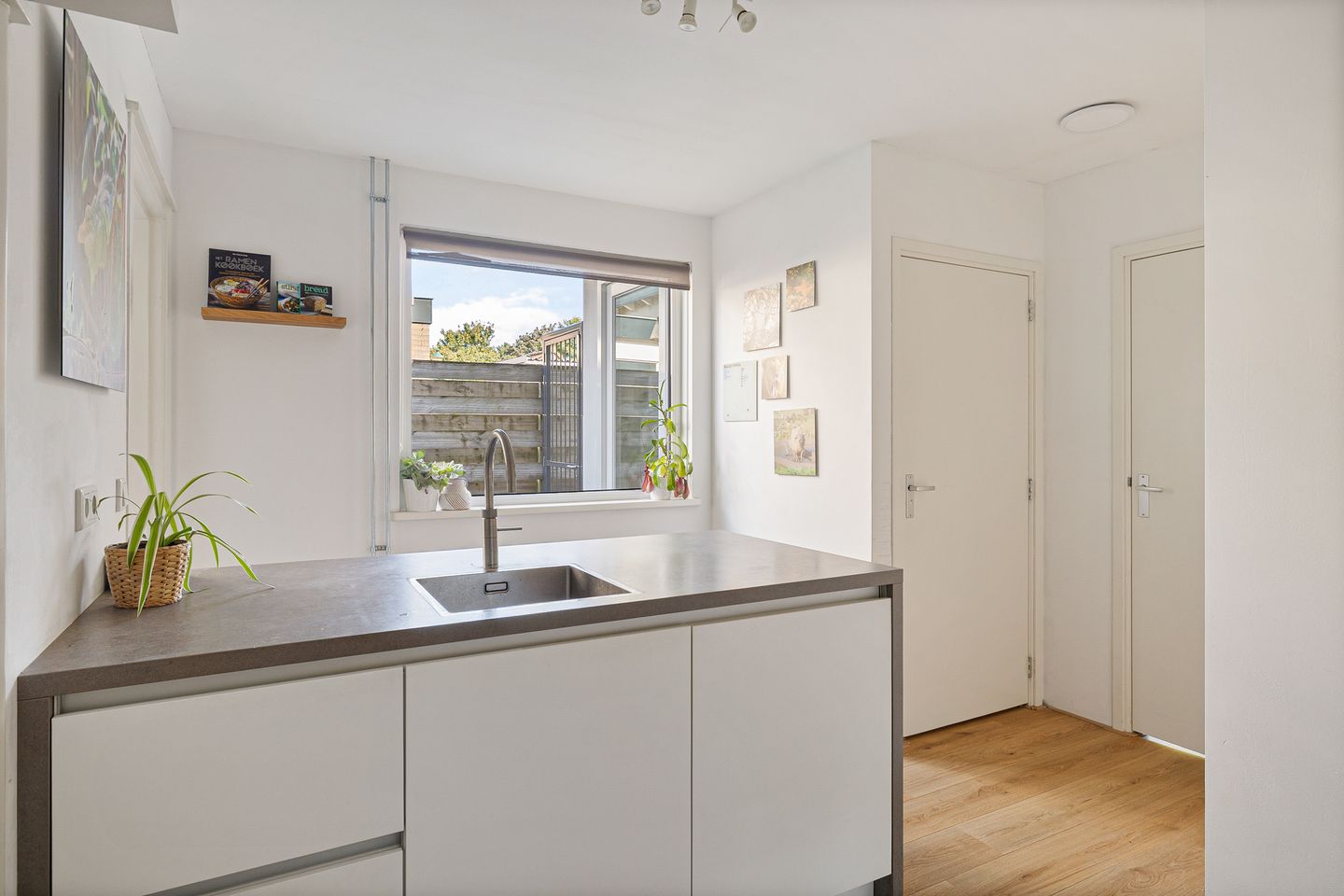 Photo 10 of Molenstraat 125