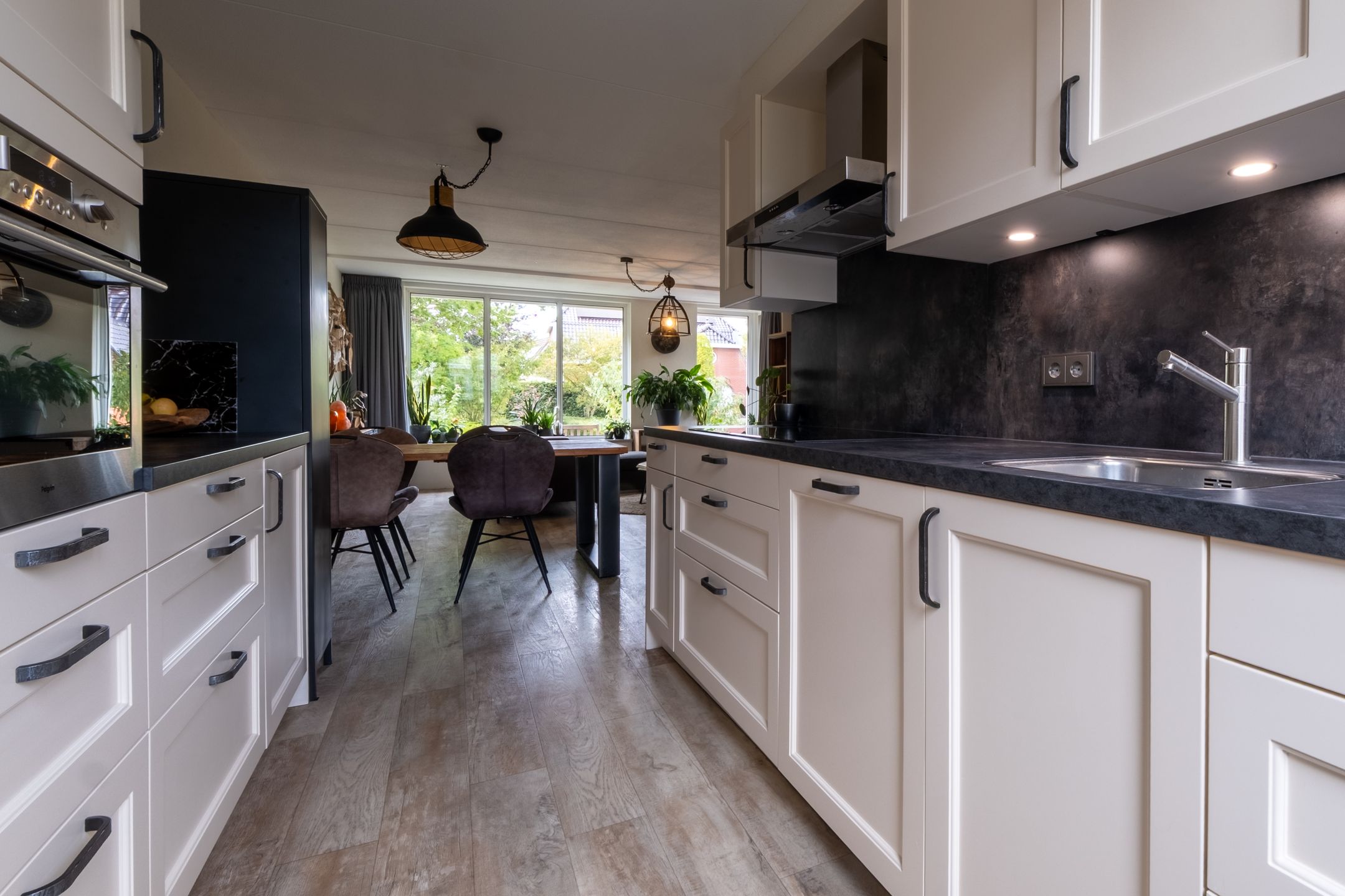 Photo 15 of Pinksterbloem 10