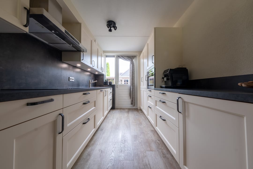 Photo 16 of Pinksterbloem 10