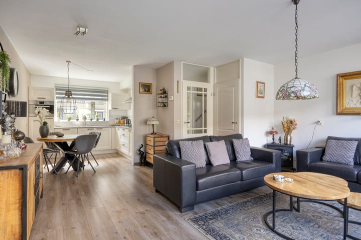 Foto 5 van Johanna Naber-erf 514