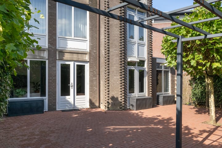 Photo 2 of Binnenhof 12