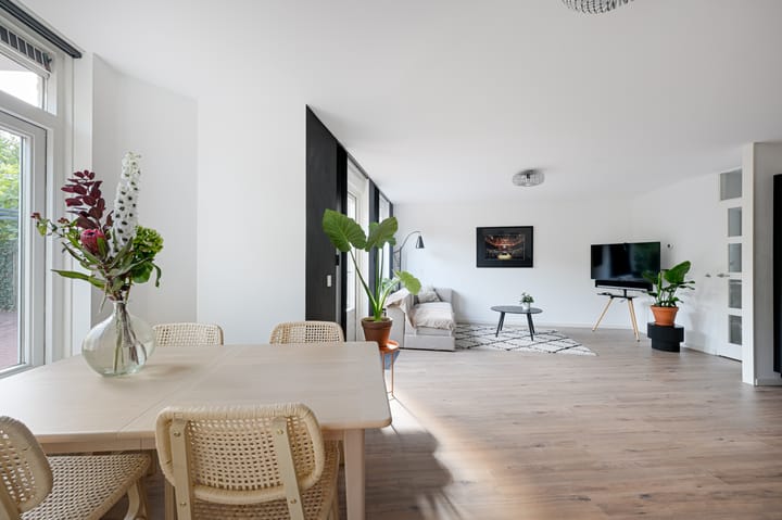 Photo 4 of Binnenhof 12