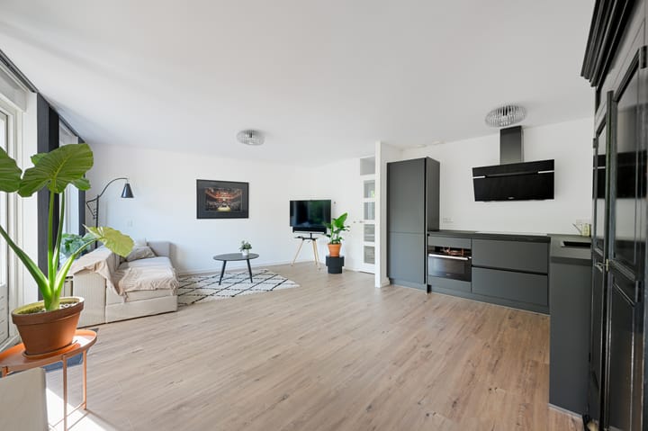 Photo 5 of Binnenhof 12