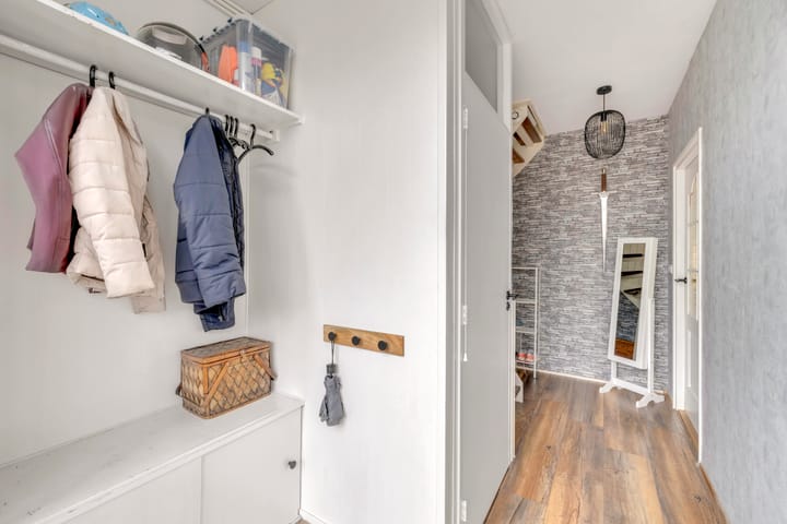 Photo 7 of Reede 113