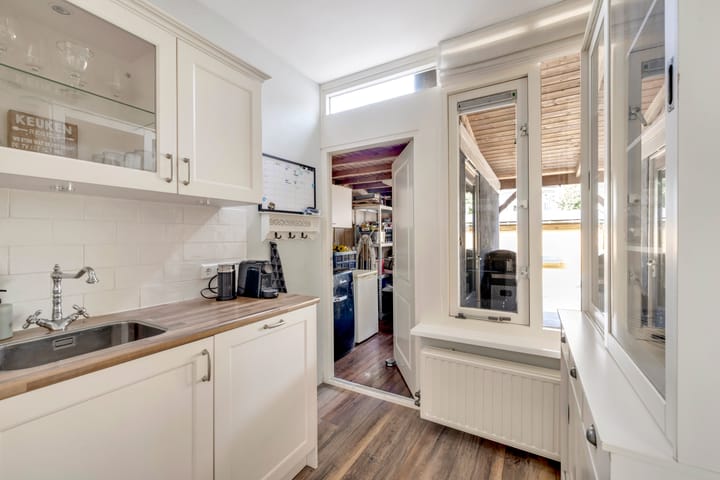 Photo 12 of Reede 113