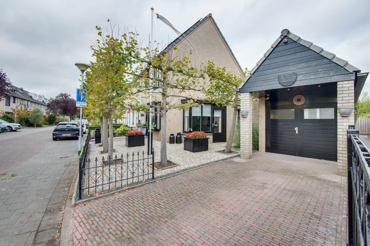 Photo 3 of Pioenvallei 1