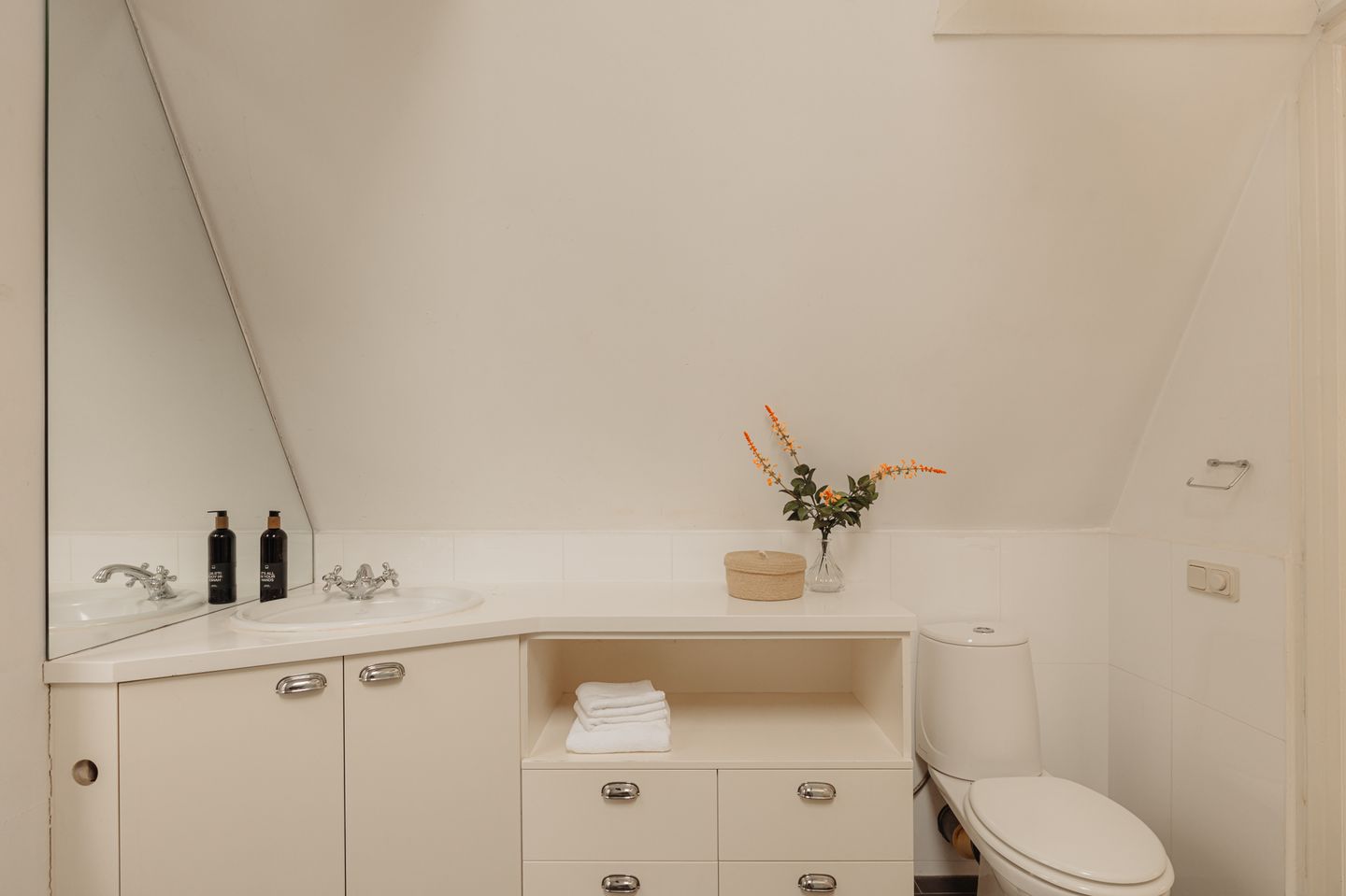 Foto 25 van Binnen Oranjestraat 24