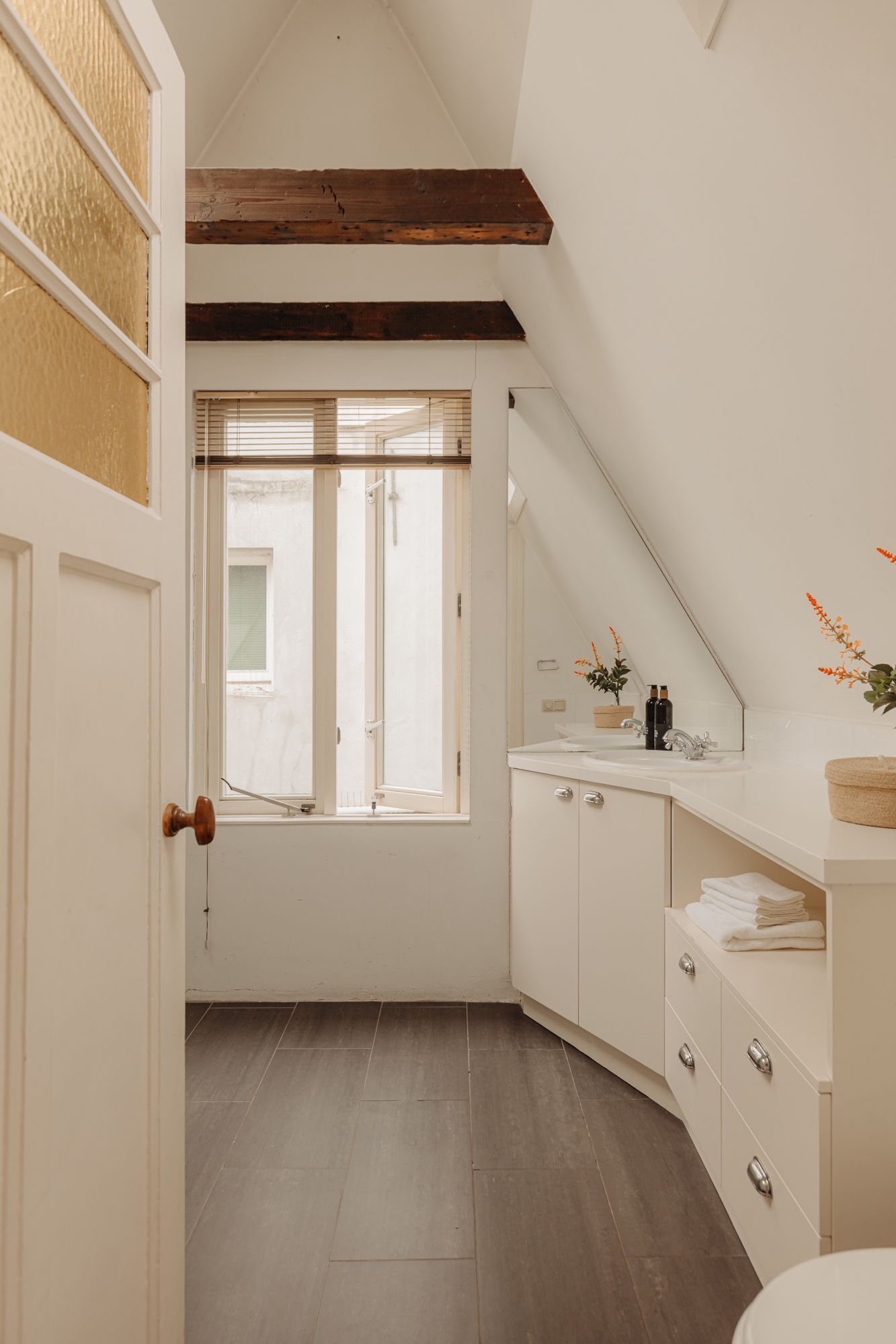 Foto 27 van Binnen Oranjestraat 24