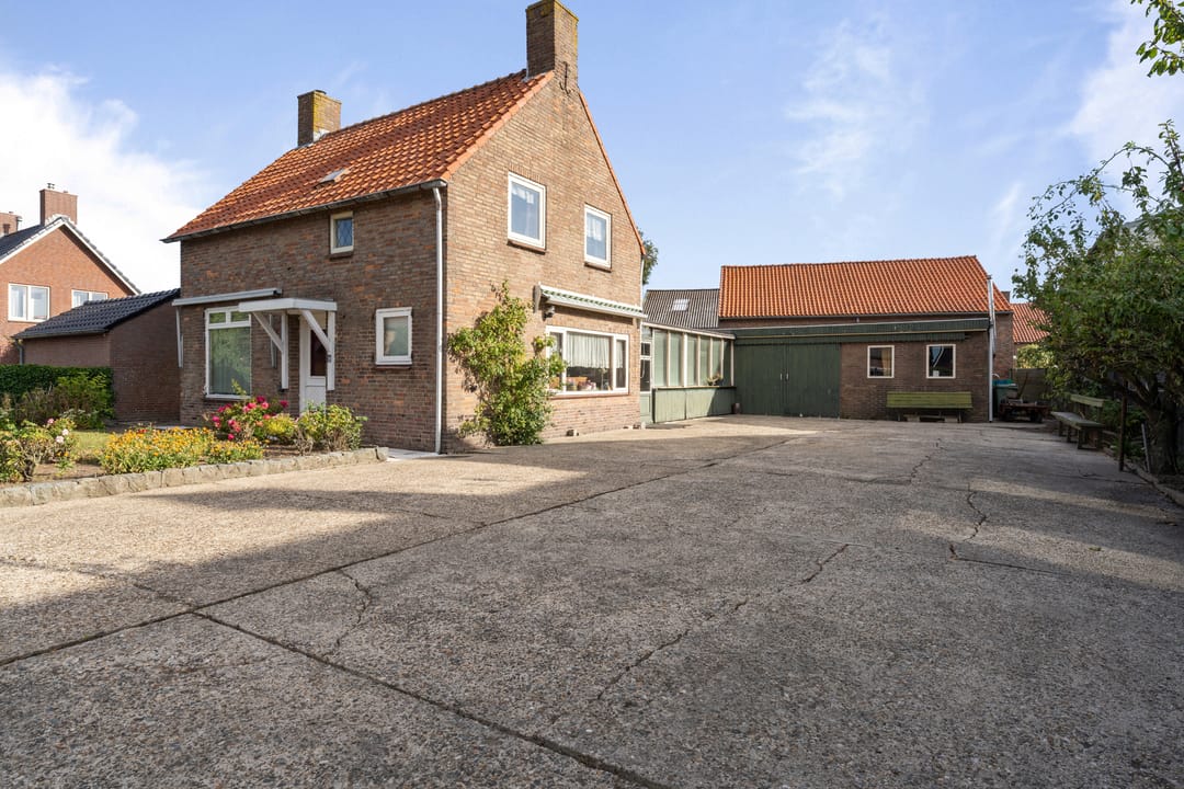 Photo 11 of Pastoor Verheijdenstraat 9