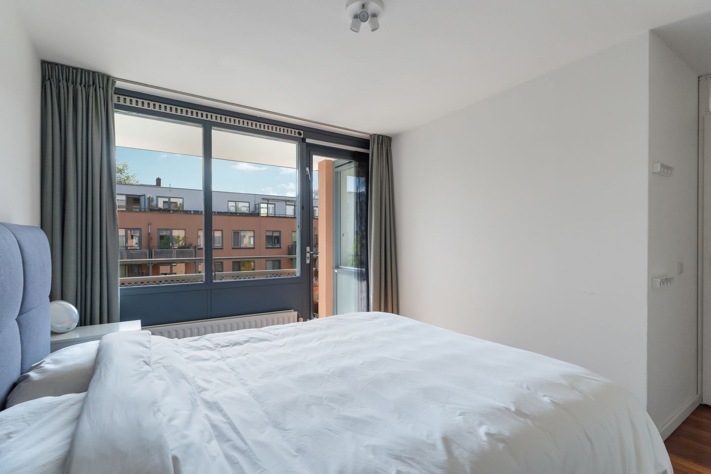 Photo 19 of Valkenburgerstraat 113