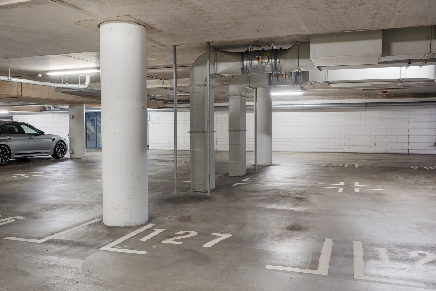 Photo 34 of Valkenburgerstraat 113