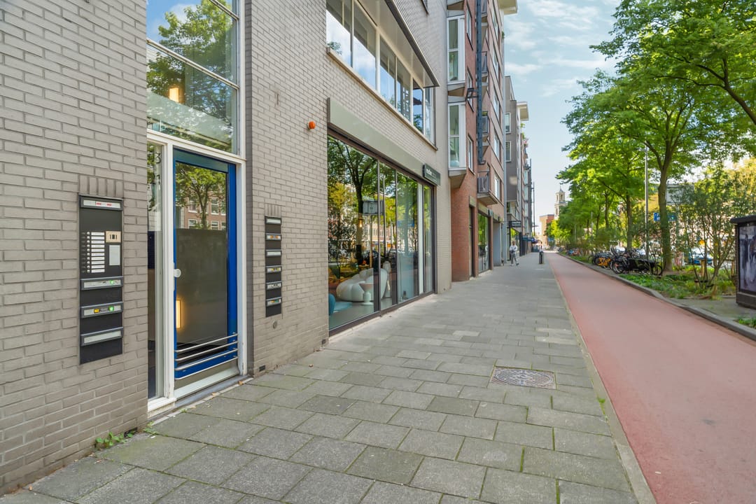 Photo 41 of Valkenburgerstraat 113