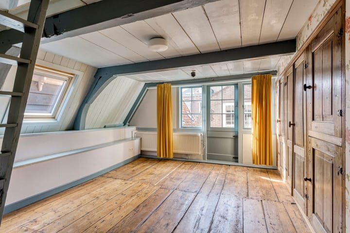 Foto 22 van Rechtestraat 48