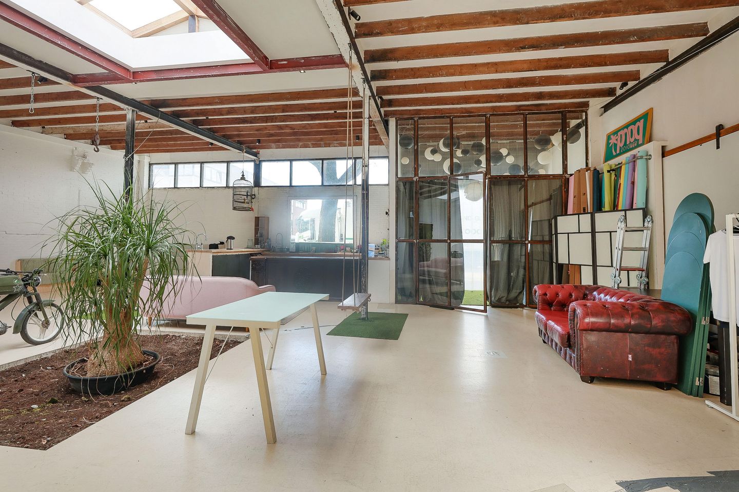 View photo 2 of Van Slingelandtstraat 22