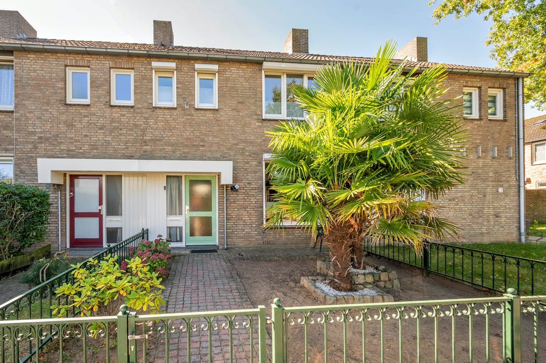 Photo 1 of Tjarda van Starkenborghstraat 28