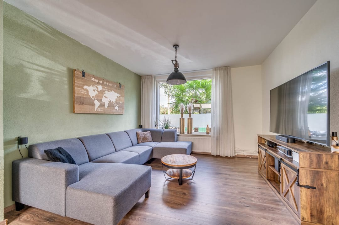 Photo 2 of Tjarda van Starkenborghstraat 28