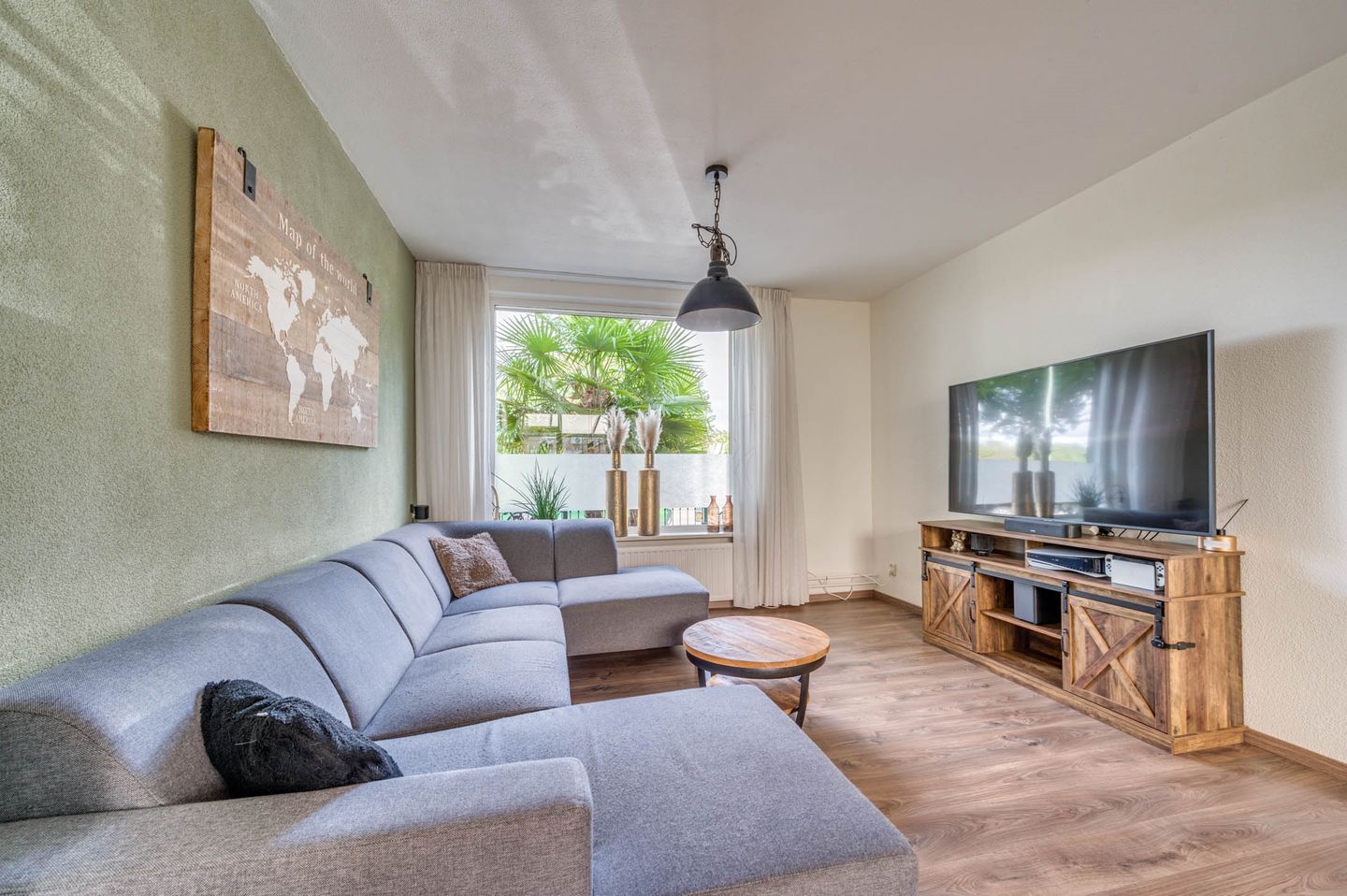 Photo 10 of Tjarda van Starkenborghstraat 28