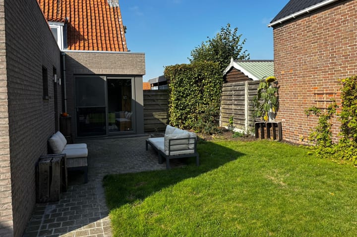 Photo 36 of Nieuwstraat 1