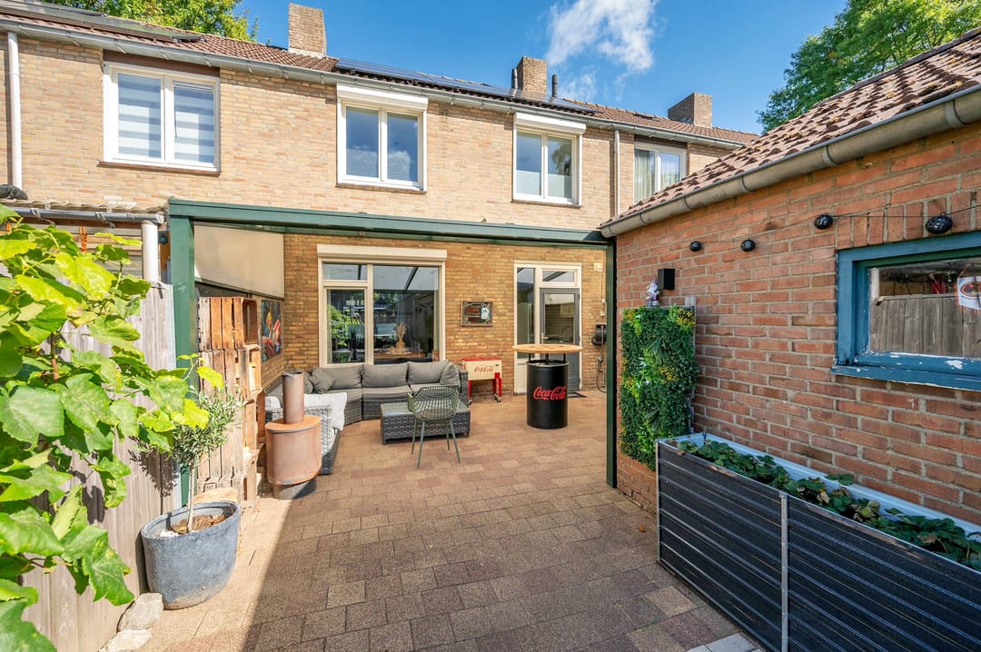 Photo 32 of Tjarda van Starkenborghstraat 28