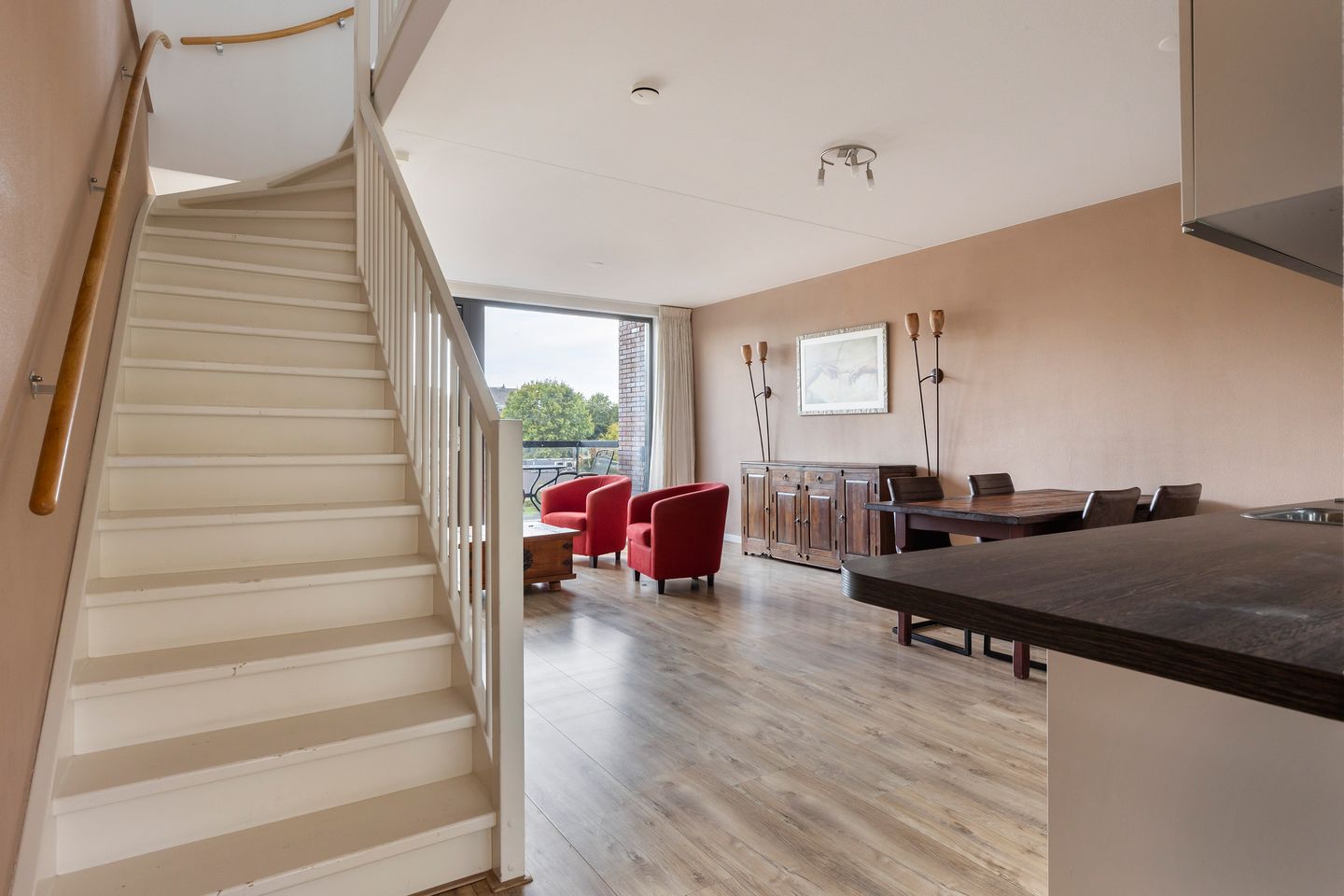 Photo 10 of Burgemeester Jhr. Quarles van Uffordlaan 301