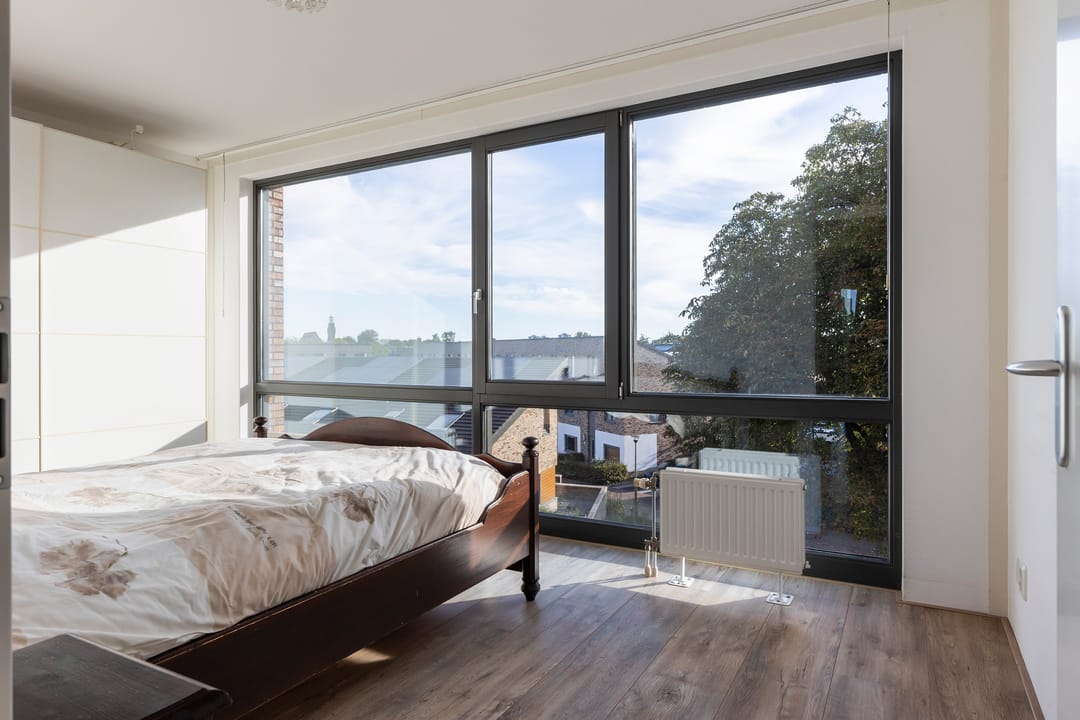 Photo 23 of Burgemeester Jhr. Quarles van Uffordlaan 301