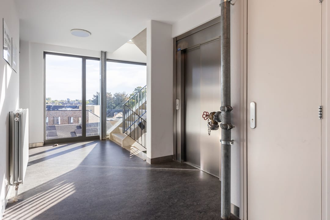 Photo 28 of Burgemeester Jhr. Quarles van Uffordlaan 301