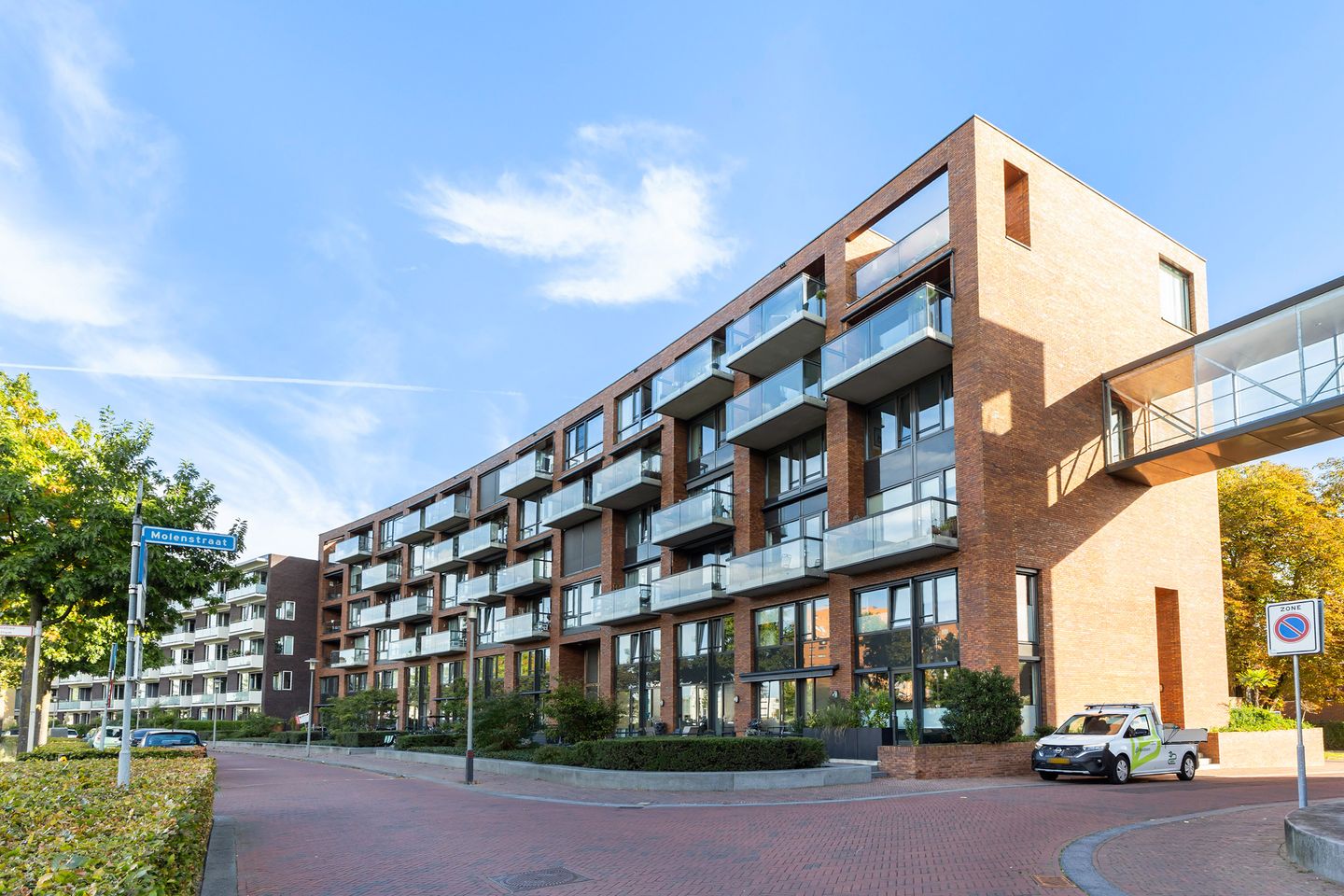 Photo 35 of Burgemeester Jhr. Quarles van Uffordlaan 301