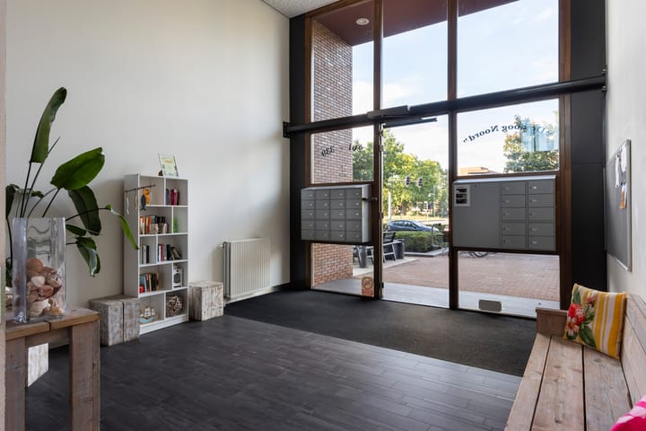 Foto 32 van Burgemeester Jhr. Quarles van Uffordlaan 301