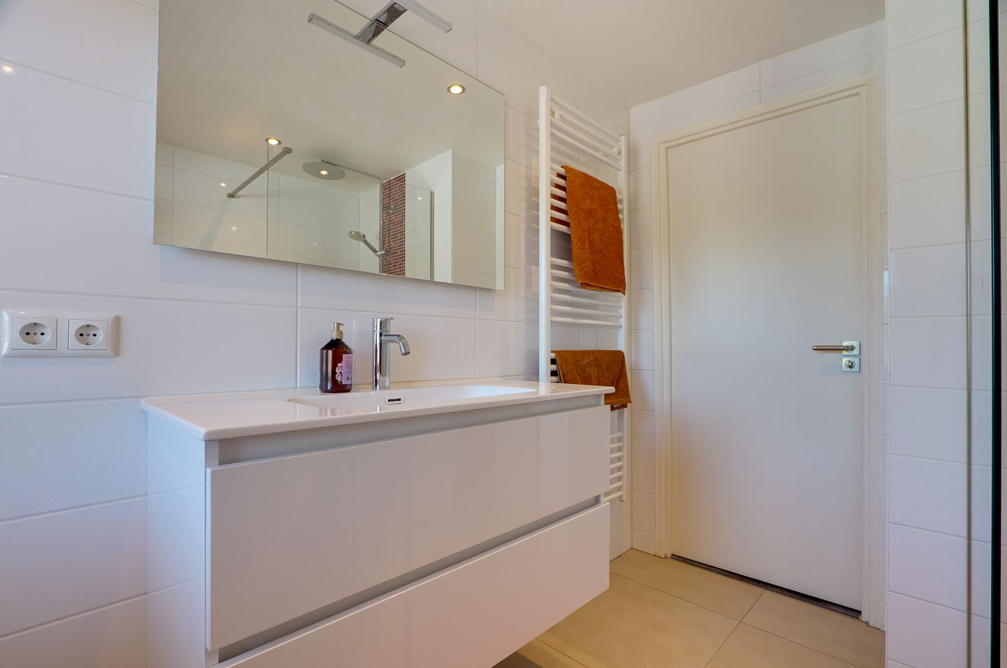 Foto 25 van Esstraat 58