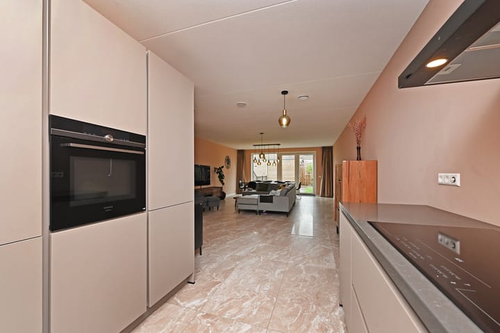 Foto 15 van Maria Blomstraat 6