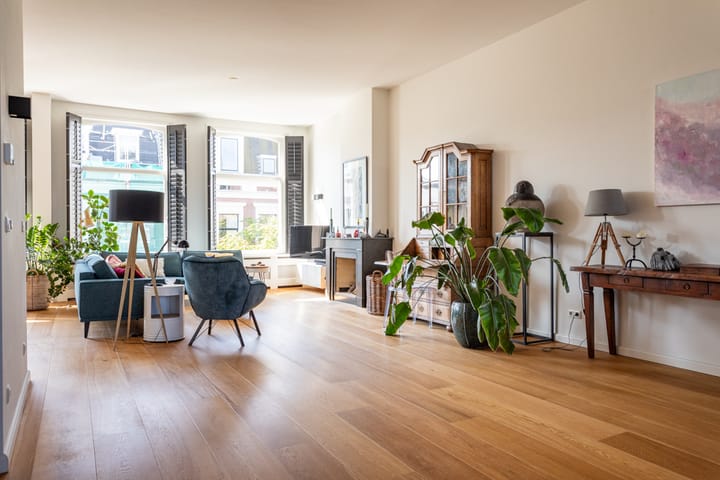 Photo 4 of Laan Copes van Cattenburch 50-B