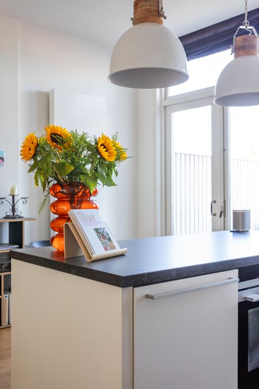 Photo 18 of Laan Copes van Cattenburch 50-B