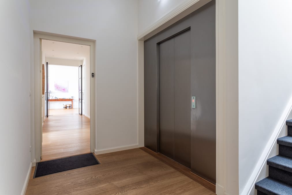 Photo 58 of Laan Copes van Cattenburch 50-B