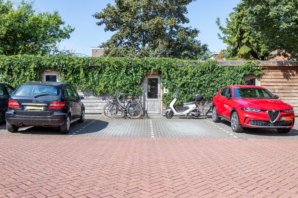 Photo 60 of Laan Copes van Cattenburch 50-B