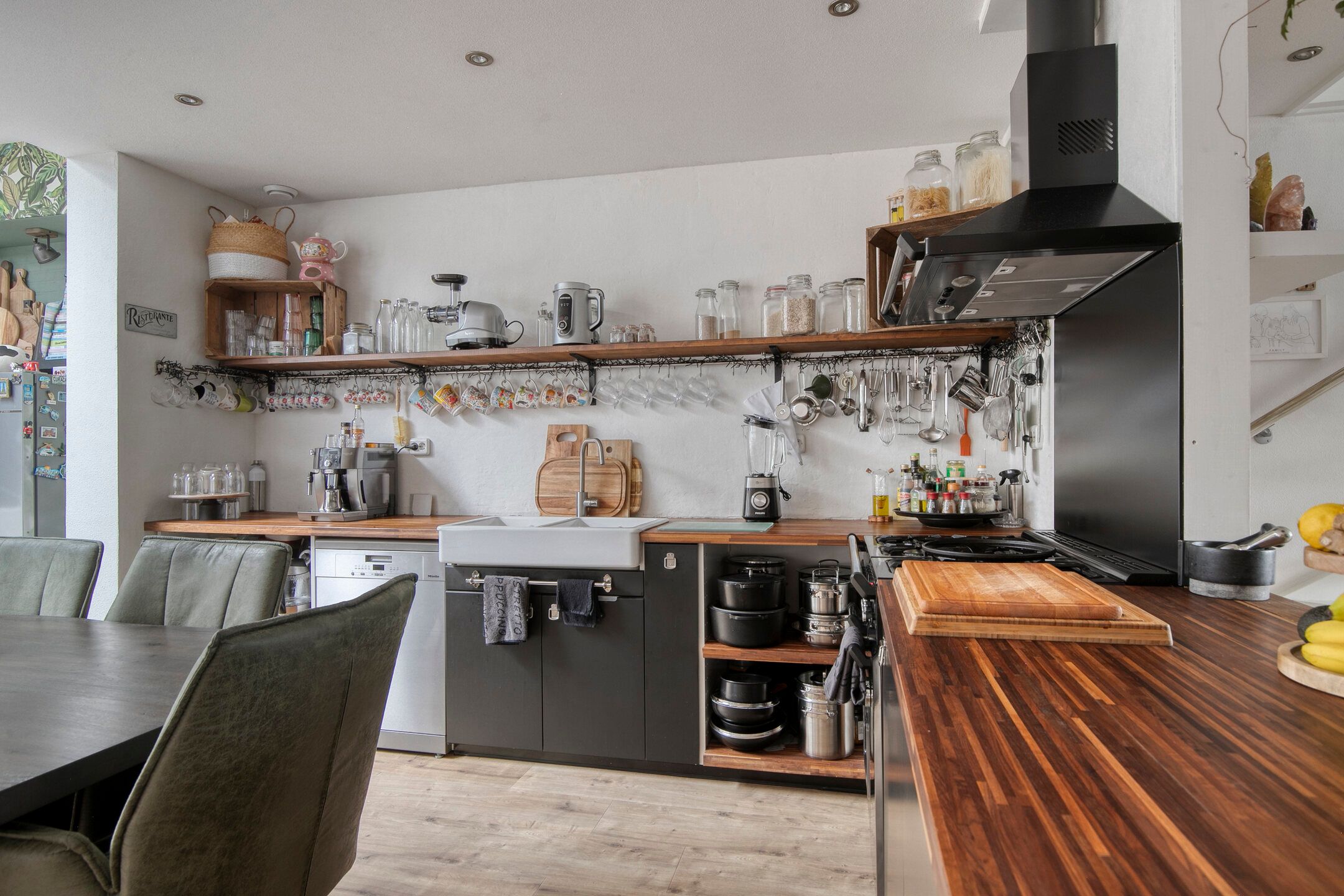 Photo 12 of Voorstraat 44