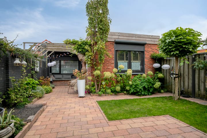 Foto 34 van Voorstraat 44