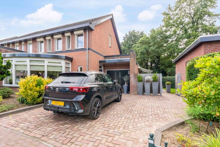 Foto 1 van Ericaplein 64