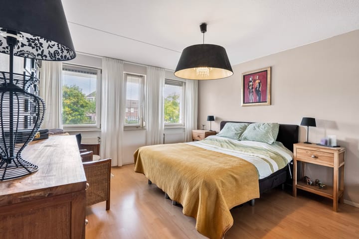 Foto 13 van Ericaplein 64