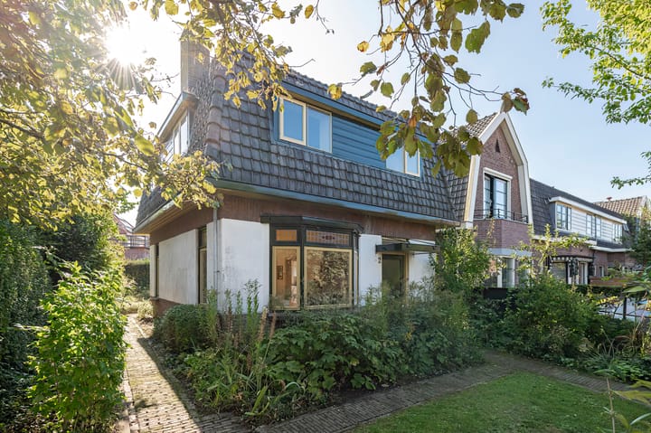 Foto 2 van Burgemeester von Geusauweg 2