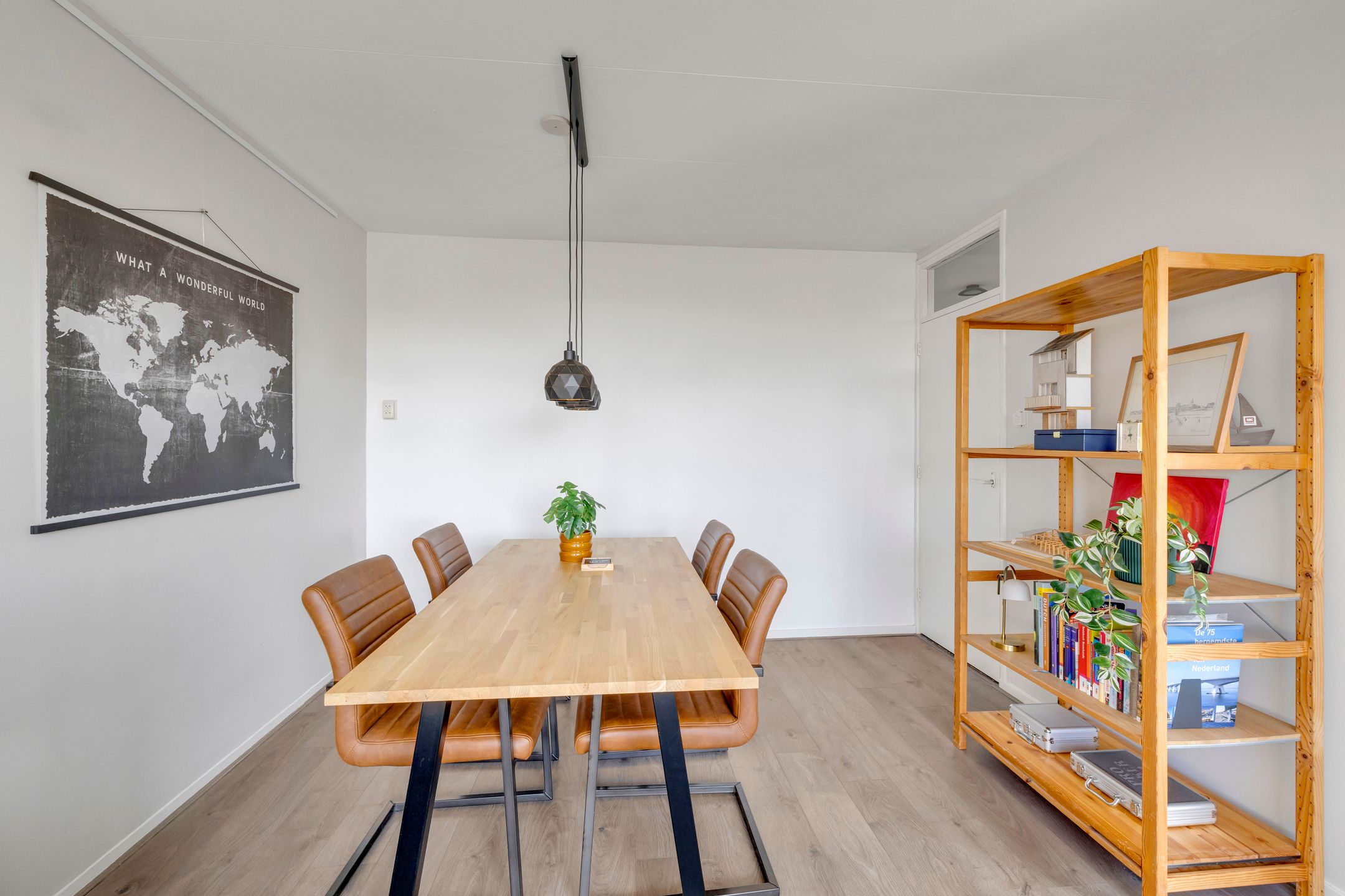 Foto 15 van Dirk Schäferplein 139