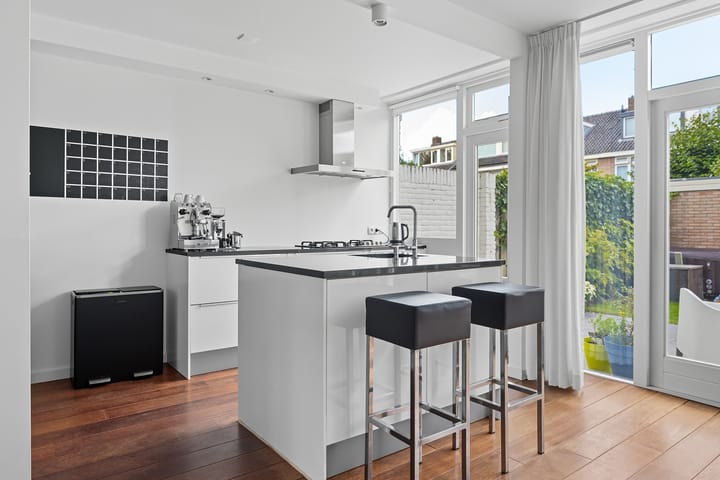 Foto 12 van Planetenbaan 154