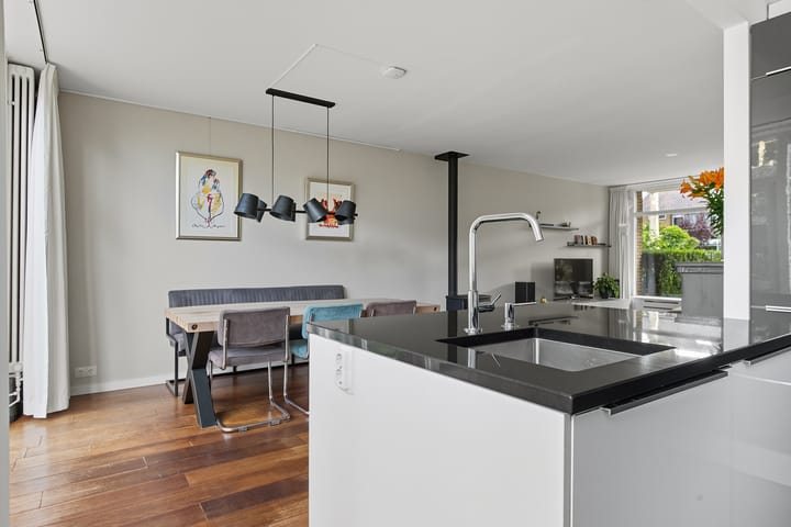 Foto 14 van Planetenbaan 154