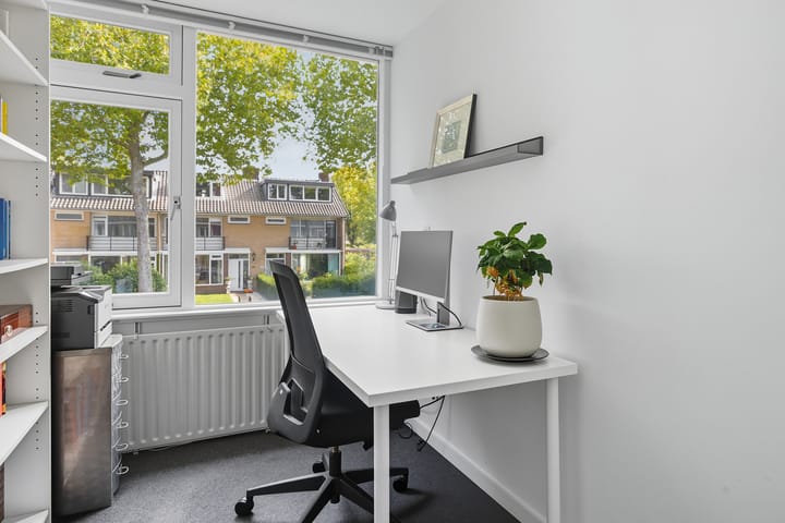 Foto 27 van Planetenbaan 154