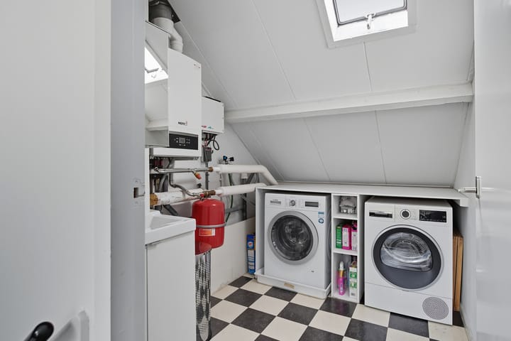 Foto 29 van Planetenbaan 154