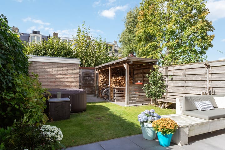 Foto 39 van Planetenbaan 154