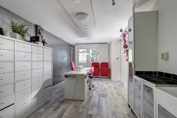 Photo 22 of Piet Heinlaan 2