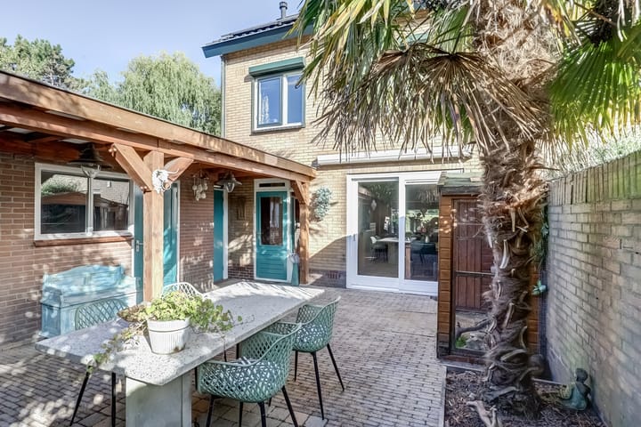 Photo 23 of Piet Heinlaan 2