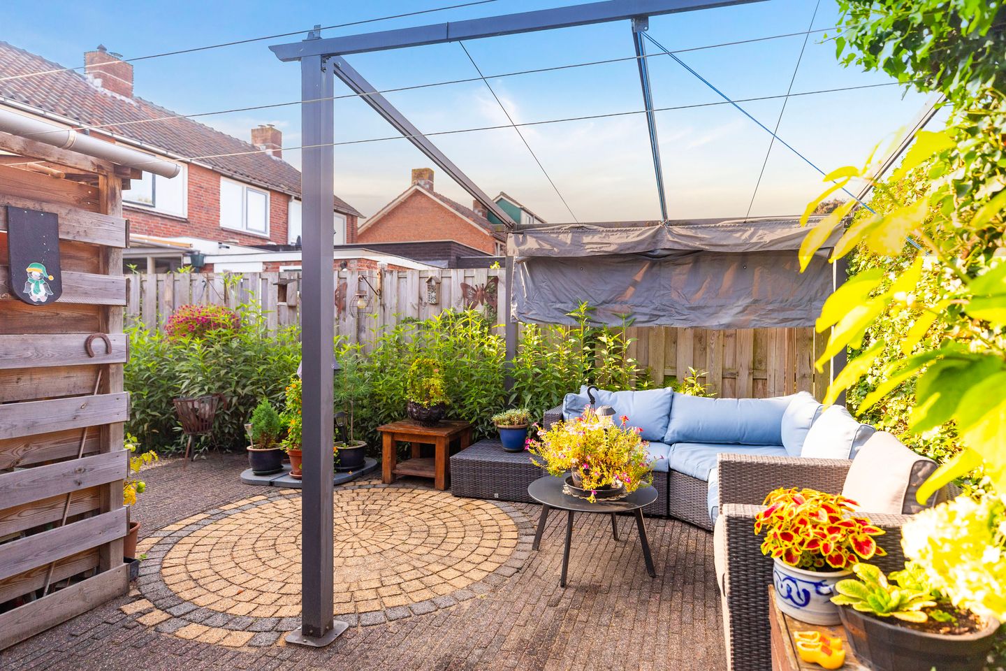 Foto 5 van J.D. van der Waalsstraat 29