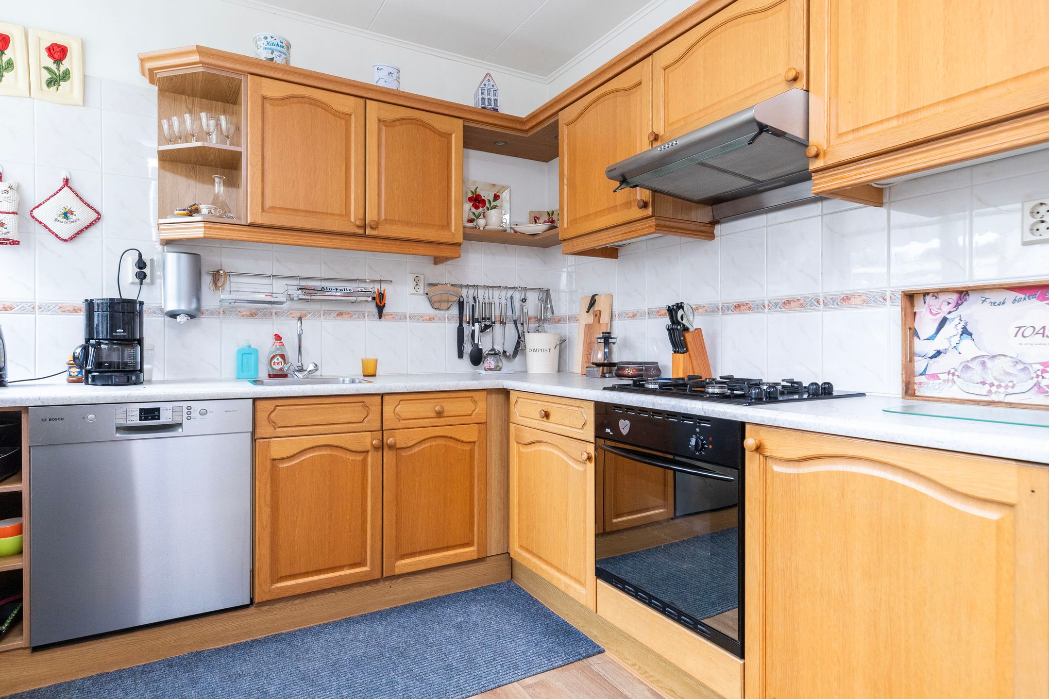 Foto 15 van J.D. van der Waalsstraat 29